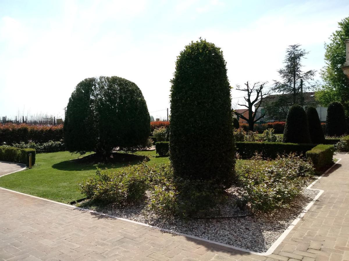 سوزارّا B&B Residence Il Ciliegio , Via Villa Superiore 93 Luzzara المظهر الخارجي الصورة